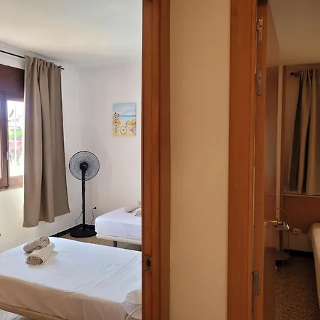 Casa Felic 12 Personen, Familiehuis Met Hottub Holiday home Lloret de Mar